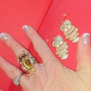 Costume Jewelry One Owl Stretchy Ring & One Pair of Gold Owl Earrings NWOT
